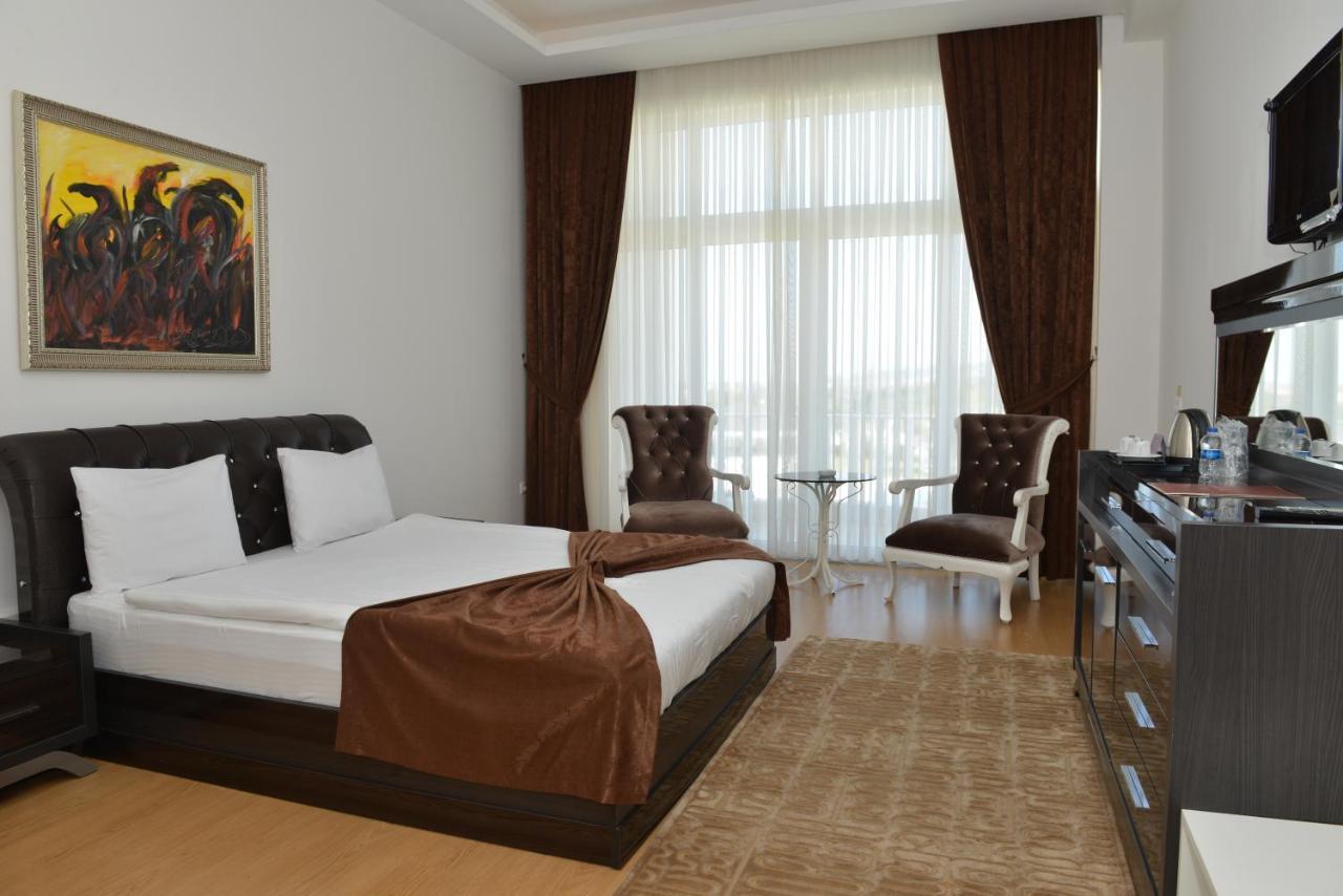 White Palace Hotel 亚洛瓦 外观 照片