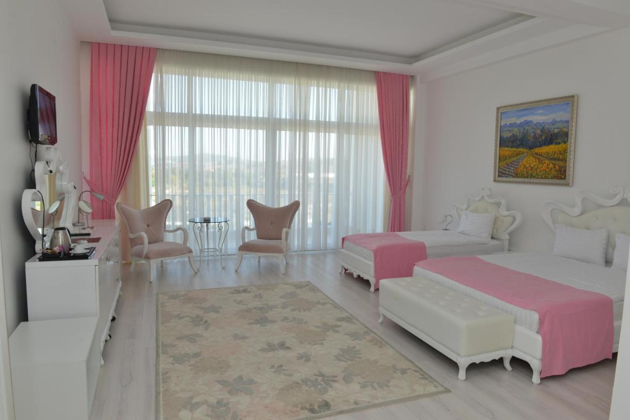 White Palace Hotel 亚洛瓦 外观 照片